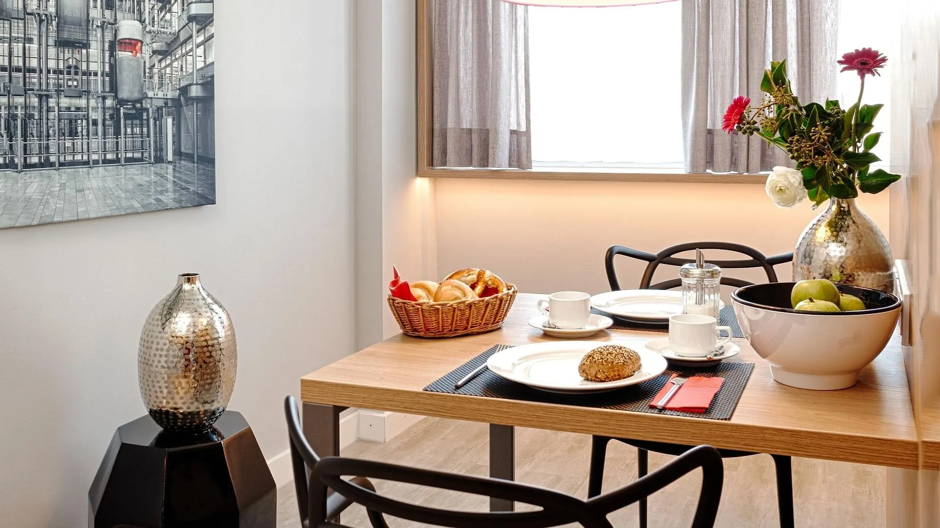 **** Aparthotel MLOFT Apartments München Deutschland